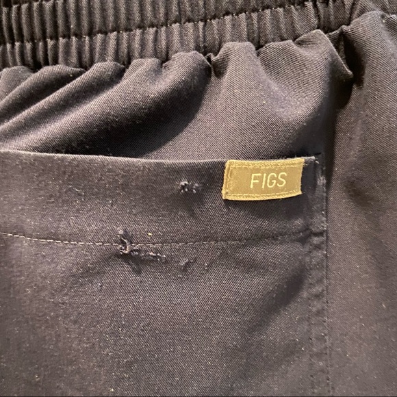 USED Figs Navy Blue Scrub Set #1 - Picture 10 of 10